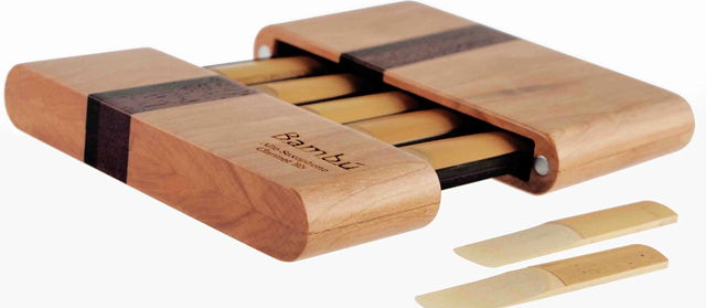 Bambú, Wooden Reed Case
